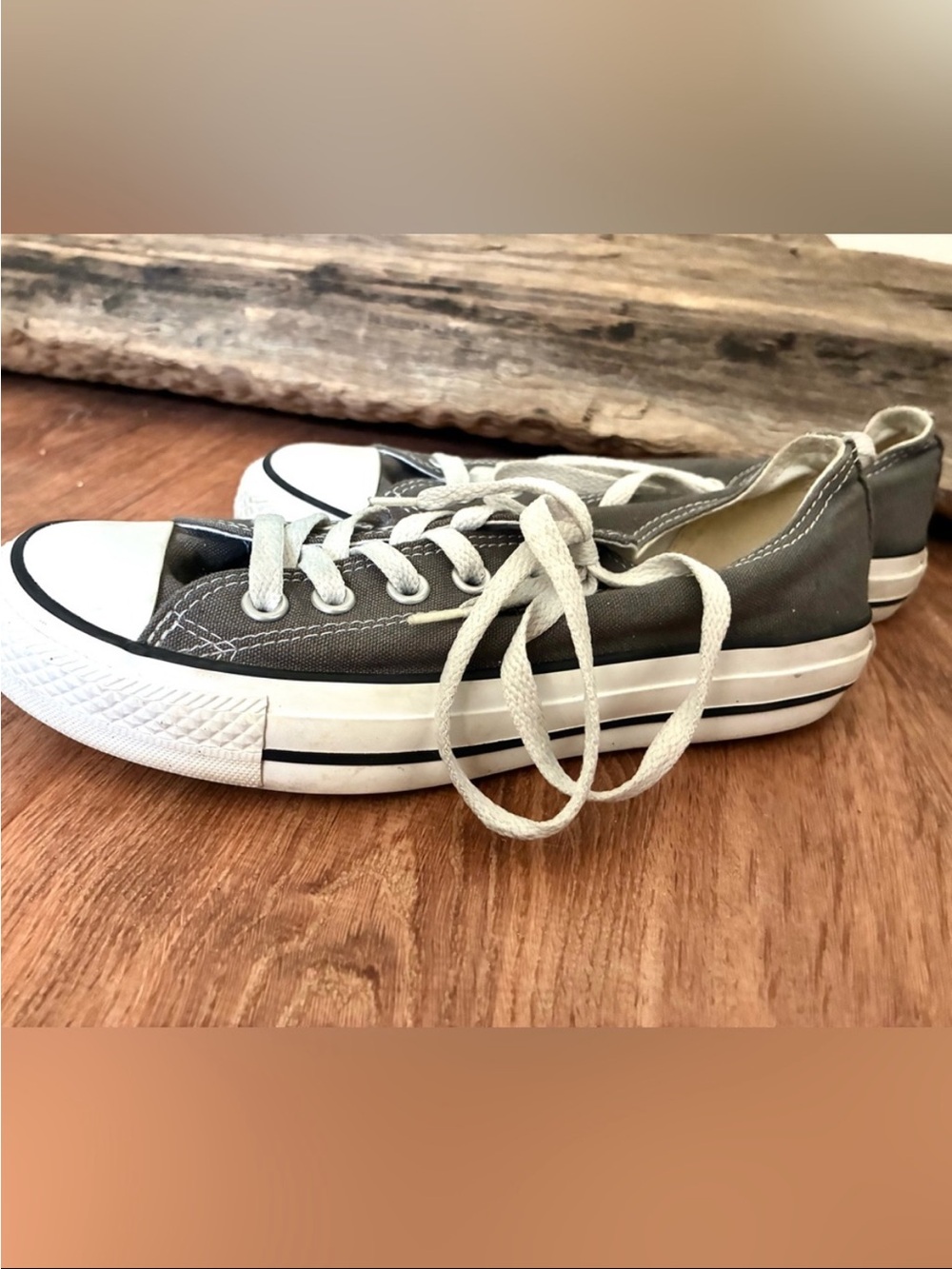 Converse Chuck Taylor Low Top Sneakers Gray Canvas Lace Up Women’s 6.5